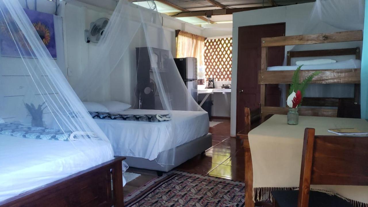 Hostal Cecilia Puerto Viejo de Talamanca Exterior foto