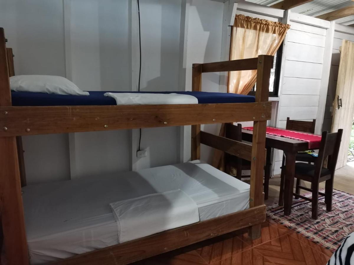 Hostal Cecilia Puerto Viejo de Talamanca Exterior foto