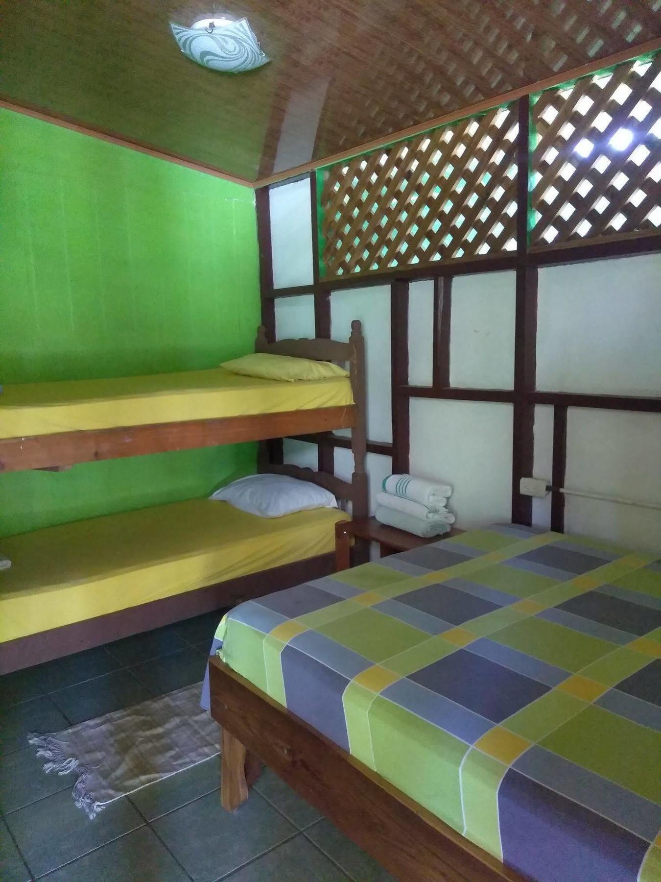 Hostal Cecilia Puerto Viejo de Talamanca Exterior foto